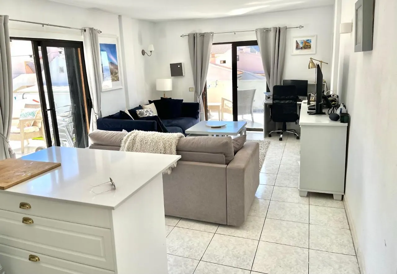 Sea View Penthouse With Large Terrace Apartment Los Cristianos  0*, Los Cristianos (Tenerife)
